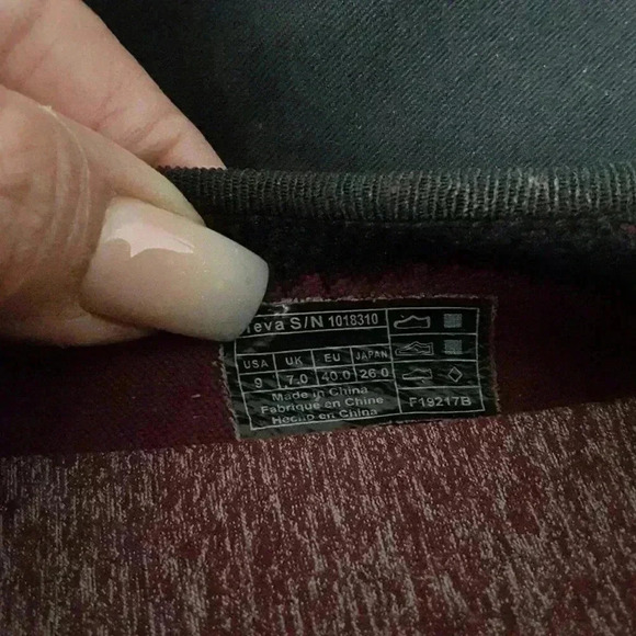 Teva S/N 1018310 size 9 - Picture 5 of 5